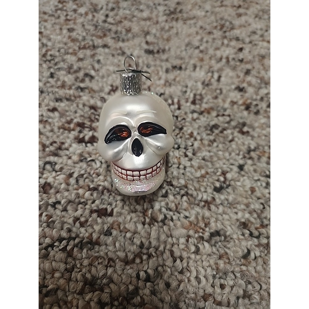 Old World Christmas THE SKULL ORNAMENT Halloween 2001